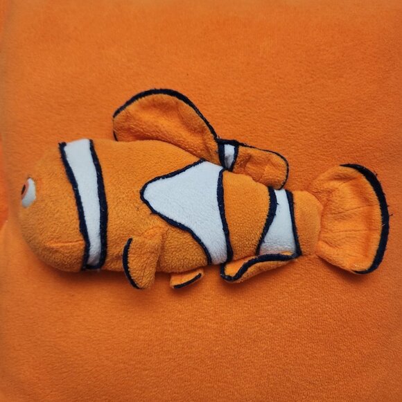 Finding Nemo 3D Plush Decorative Square Pillow 18" x 20" - Picture 6 of 6